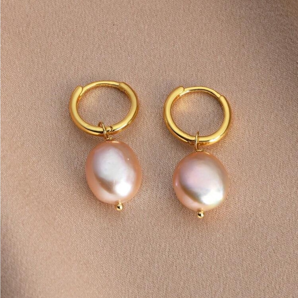 18K Gold Hoop Pearl Drop Earrings Elegant Pink Freshwater Pearls